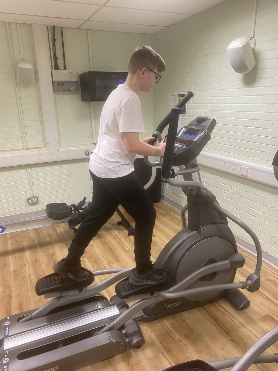 FridaySahs's tweet photo. Fitness Club in action today! Great participation and work as always! 😁Thanks  @hayden_mcavoy https://t.co/2GwvzmtXDv