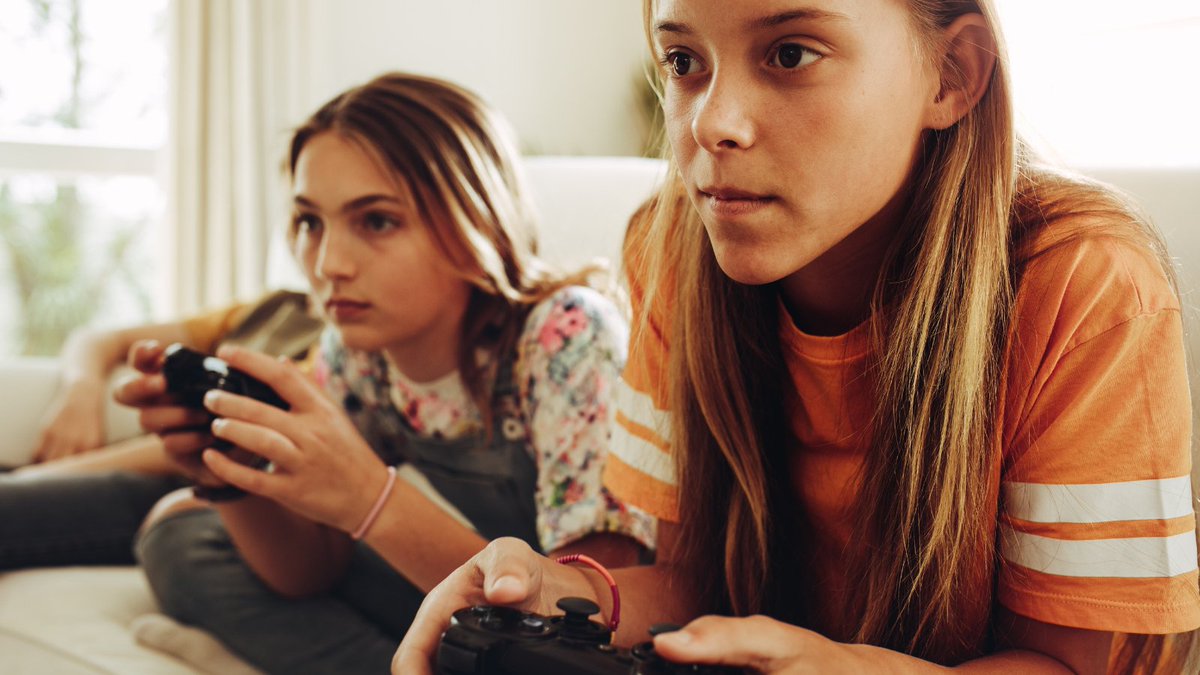 In the right context, video games can have positive health and educational benefits for children. 

We often hear of the concerns surrounding gaming – such as excessive screen time or even gaming 'addiction' – but what about the positives? We discuss: ow.ly/qj9Z50I28H5