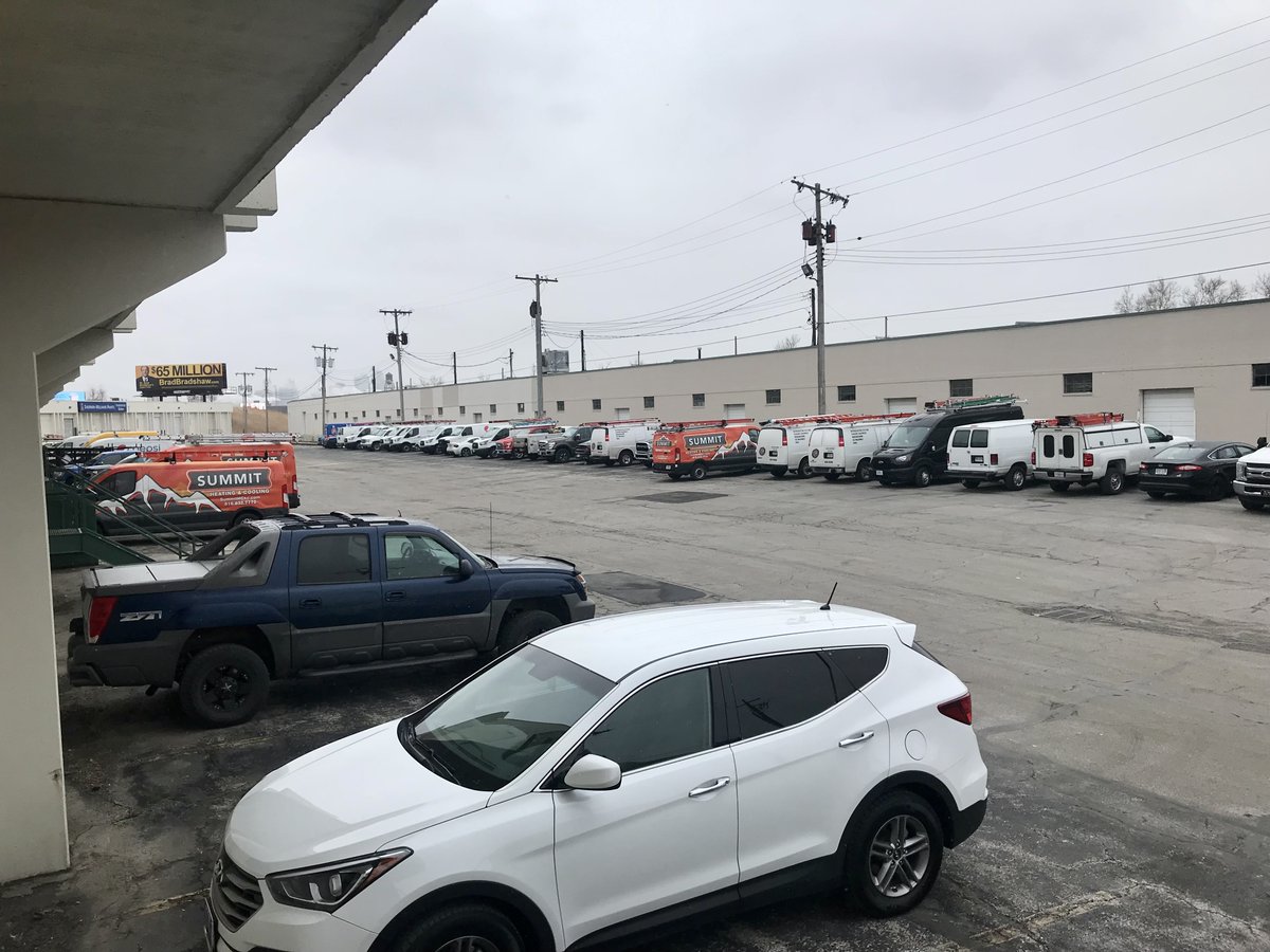 KRSinKC's tweet photo. We had a successful 2 days of Manitowoc service school training here in North Kansas City. Thank you to all of the customers that attended, we look forward to doing it again next year! https://t.co/kFyLqVwlCR