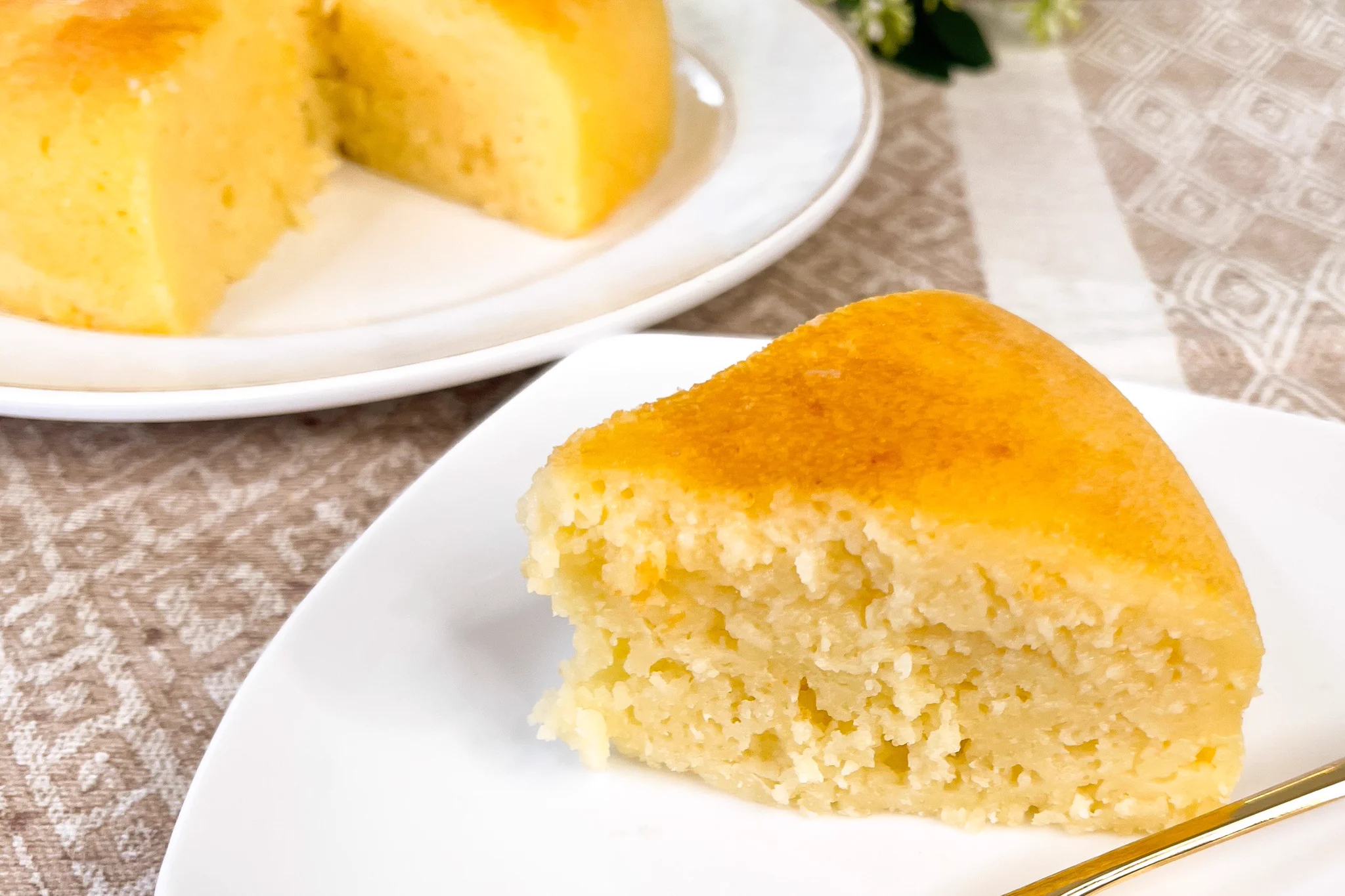 超簡単!炊飯ジャーで混ぜて炊くだけのヨーグルトチーズケーキの作り方