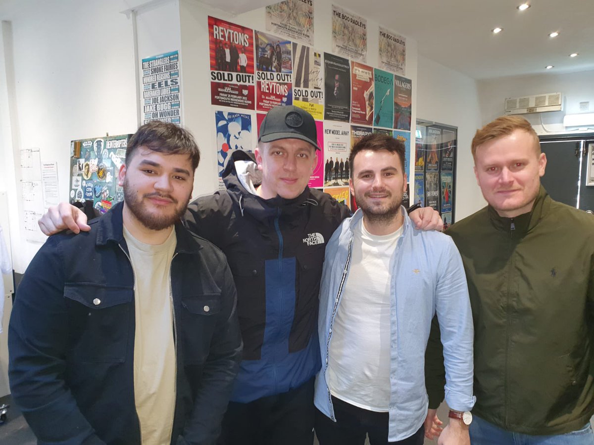 dangoodenough93's tweet photo. @TheReytons Buzzing for the show later and great to bump into Jonny earlier https://t.co/wSMQR8epVX