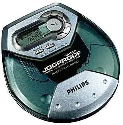 itscharlixc's tweet photo. Saudades da estética transparente dos anos 90. Achava o auge da tecnologia https://t.co/YHT28QNEvV