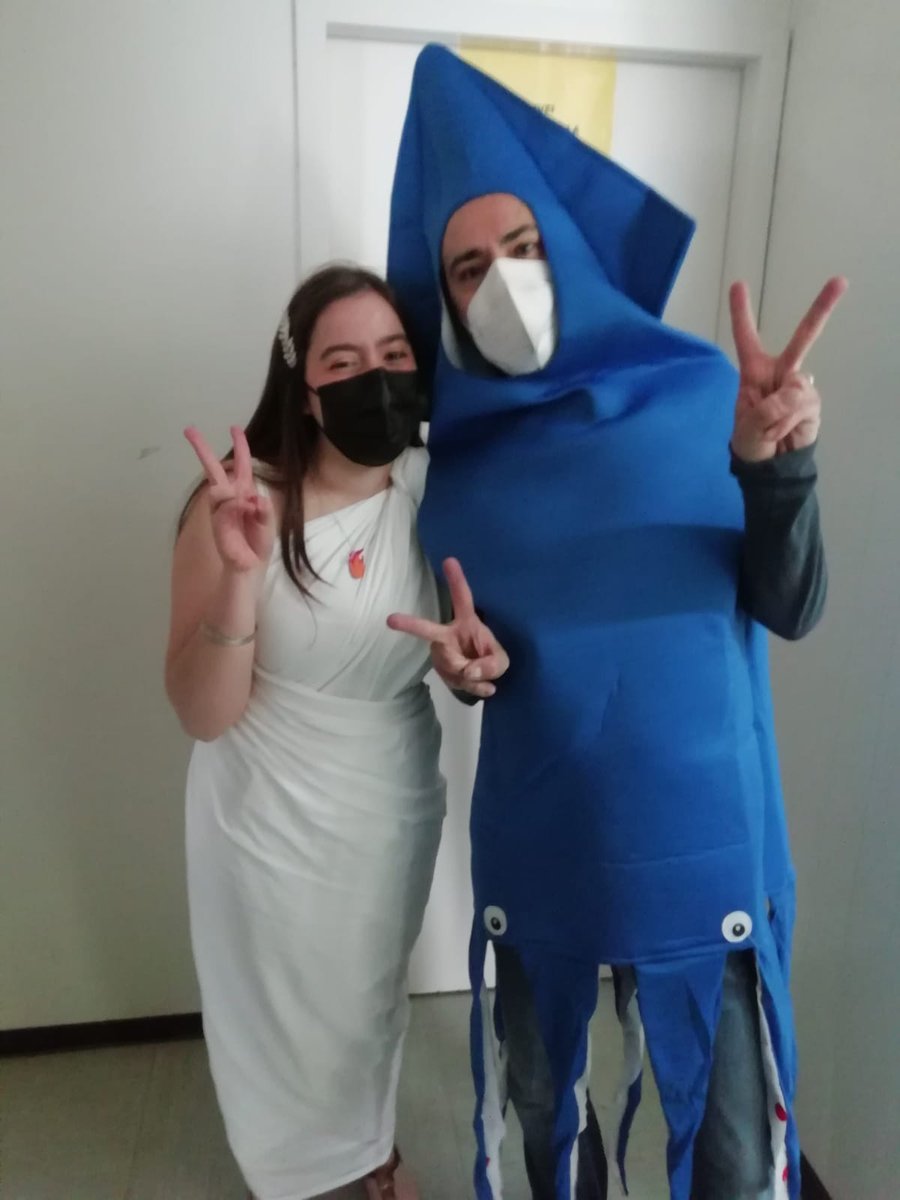 Avui al <a href="/SunsiMora/">Institut Sunsi Móra</a> també hem menjat molt bé aquest #Carnaval2022. No només hem fet xocolatada solidària pel càncer infantil, sinó que hem pogut gaudir d'uns bons calamars a la romana també. <a href="/radiocanetdemar/">Ràdio Canet</a> <a href="/ajcanetdemar/">Aj. Canet de Mar</a>