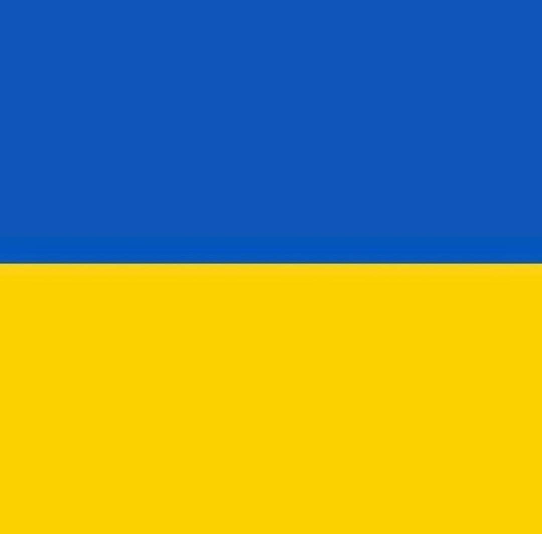 skypupster's tweet photo. A friend who I've known and worked with for over 15 years lives in the #Ukraine. 
She is currently huddled up in the underground station with her family filled with absolute fear for what lies ahead.

This horrendous situation has to stop. https://t.co/qsZp5YBjec