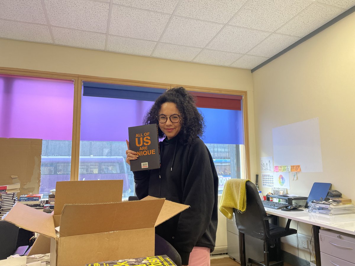 RECLAIMproject's tweet photo. #READclaim 📘 Thank you to everyone who donated and a special shout out to our distribution dream team (@Jamilo3_ & @kirsten_graver) for getting over 100 books out to working-class young people in Manchester! 🎉 https://t.co/A8vOK09fb7