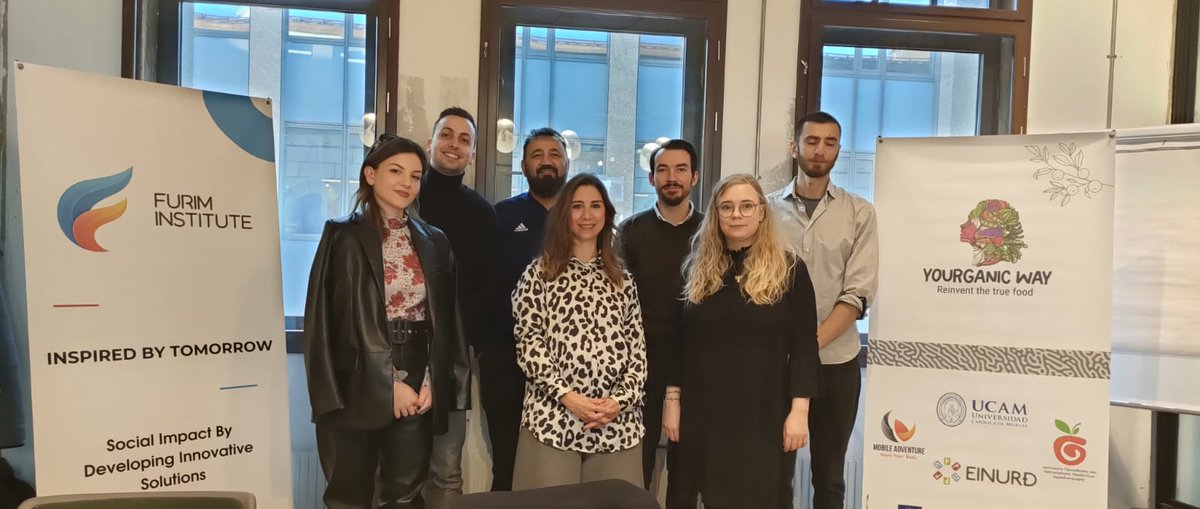 UCAM_OPRI's tweet photo. 🌱🇪🇺@mmrocasolano (@UCAM_Derecho ) acude a la reunión inicial del proyecto Yourganic way en Oslo. Esta investigación trata de concienciar y hacer comprender la agricultura eco y los hábitos de #AlimentacionSaludable a los jóvenes europeos

Más información: https://t.co/gTtGyM4kFZ https://t.co/nTMViABZjN
