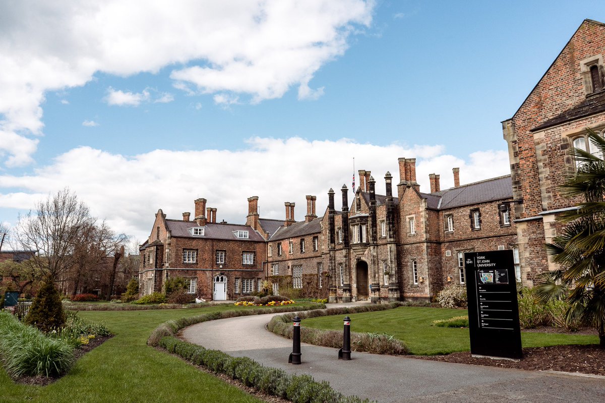 Our Vice Chancellor, Professor Karen Bryan and Students' Union Presidents have issued a joint statement on our support for those affected by the situation in Ukraine. 
 
Our joint statement can be found in the below link ⬇️
yorksj.ac.uk/news/2022/supp…

<a href="/YorkStJohn/">York St John University</a>
