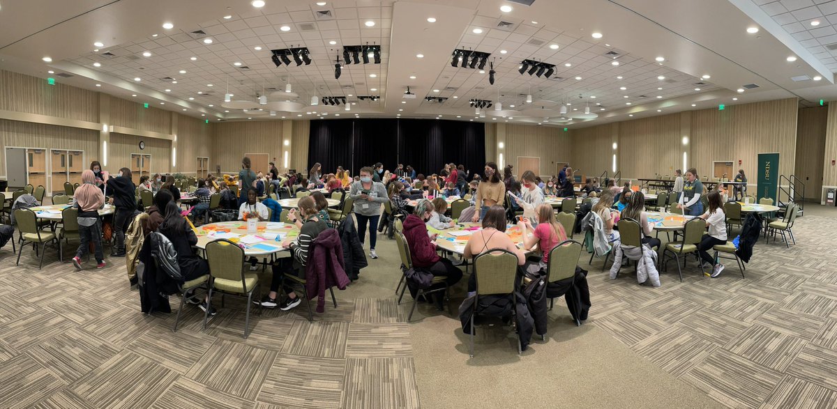 NDSUEngineering's tweet image. We welcomed more than 100 8th grade girls to campus for Introduce a Girl to Engineering Day!

#NDSUengineering
#Eweek2022
#GirlDay2022