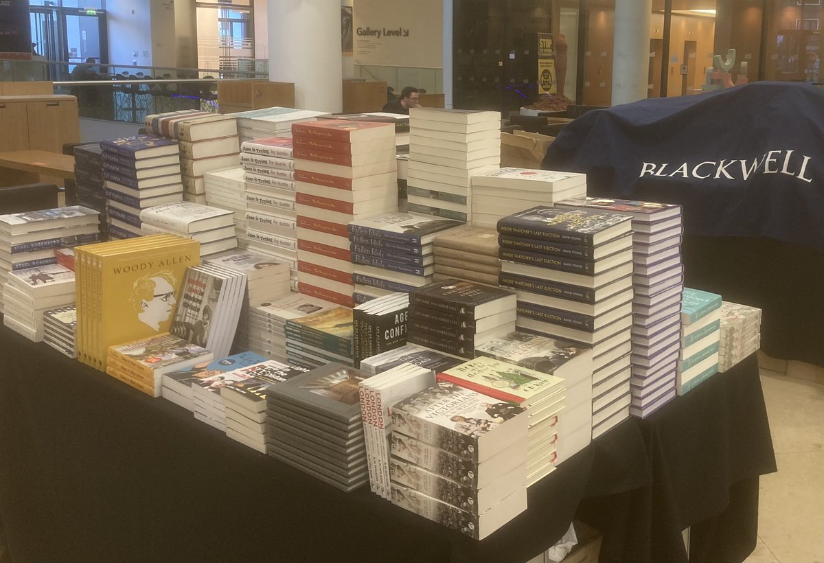 . @JewishBookWeek setup, before and after. Looking forward to our first day tomorrow! #JBW2022