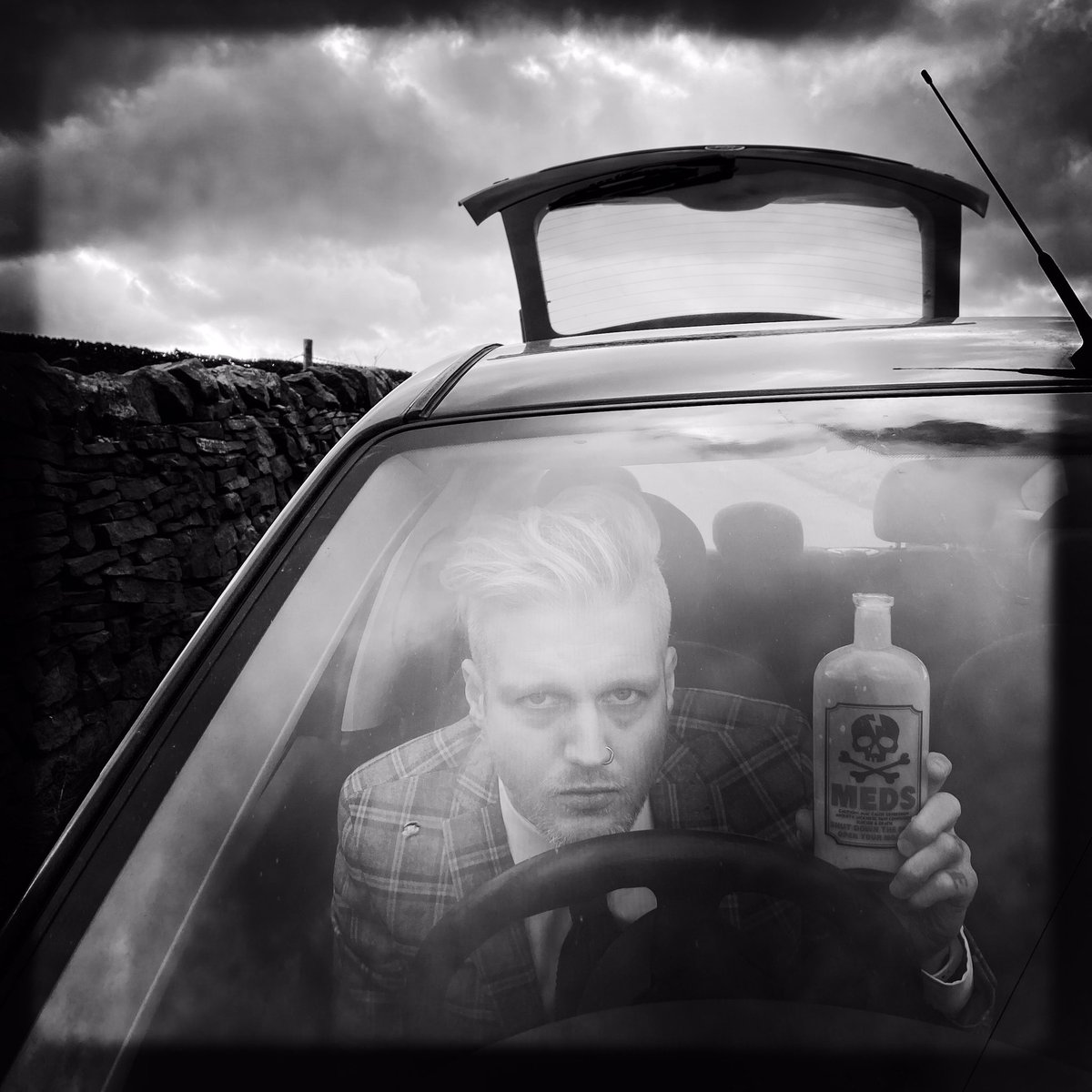 thevirginmarys's tweet photo. Big announcement next week everyone!
Love you all 🖤
Have a great weekend!!
#givememymedicine 👊🏻 💀 https://t.co/ub8bVU6GWV
