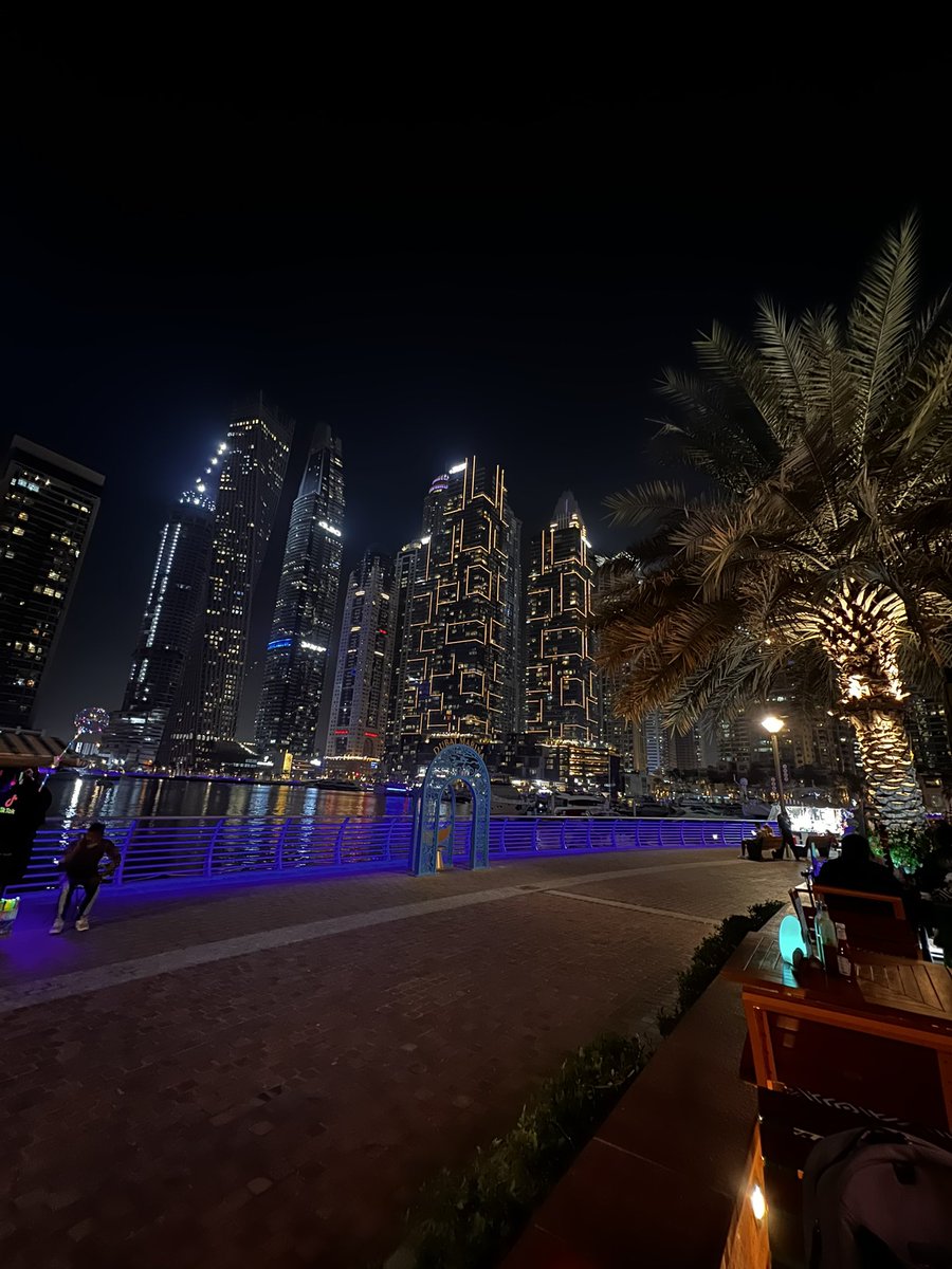 FadeMeNot's tweet image. Current view.