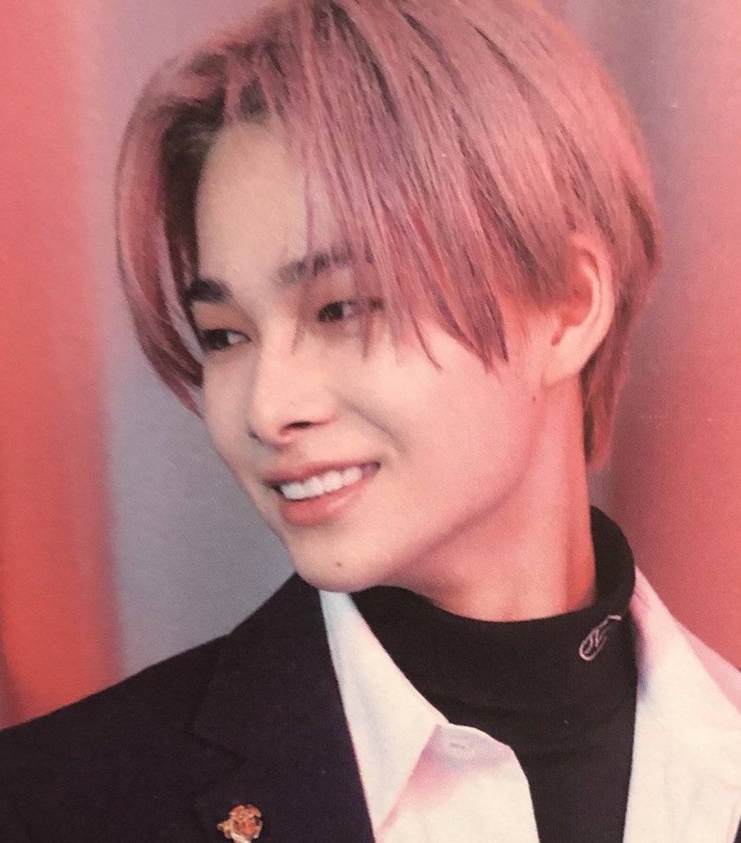 nksource's tweet photo. the smile?!? #NI_KI #니키 https://t.co/G4GgetWy1I