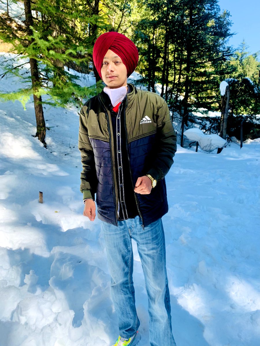 thisisharpreeet's tweet photo. ਅਸੀਂ ਕਹਿੜਾ ਨਿੱਤ ਲੰਘਣਾ? ਕਿਤੇ ਵੱਜਦਾ ਸਬੱਬ ਨਾਲ ਗੇੜਾ।।
~~ ❄💯 https://t.co/kgK1yaG6pt