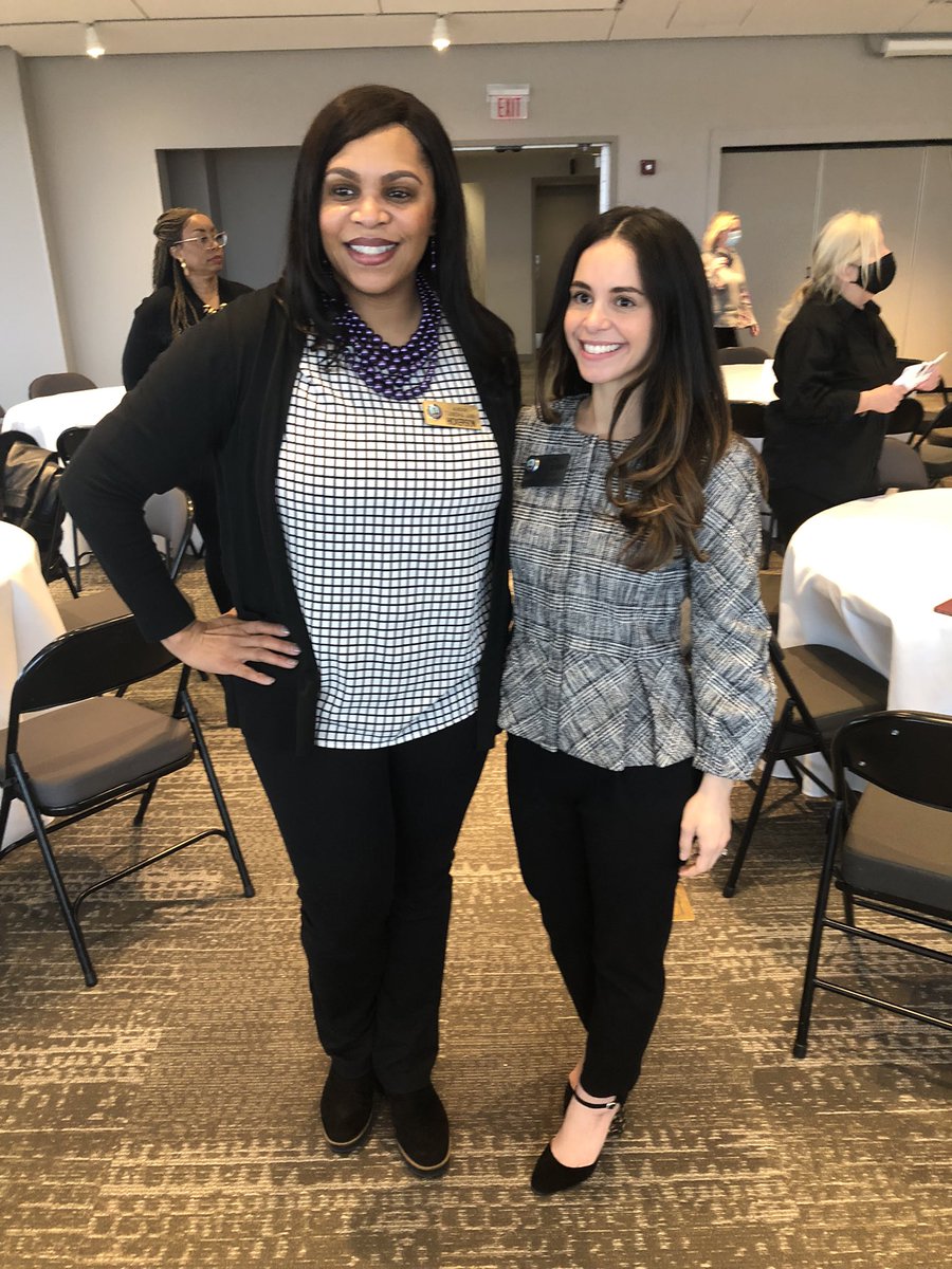 GretchenMHunt's tweet photo. Wow! The energy in this room! Congrats to Judge Clayton for this well deserved honor and thank you to @AliCenter for creating the space for such wonderful connections! #DaughtersofGreatness https://t.co/0uO1xZC9lN