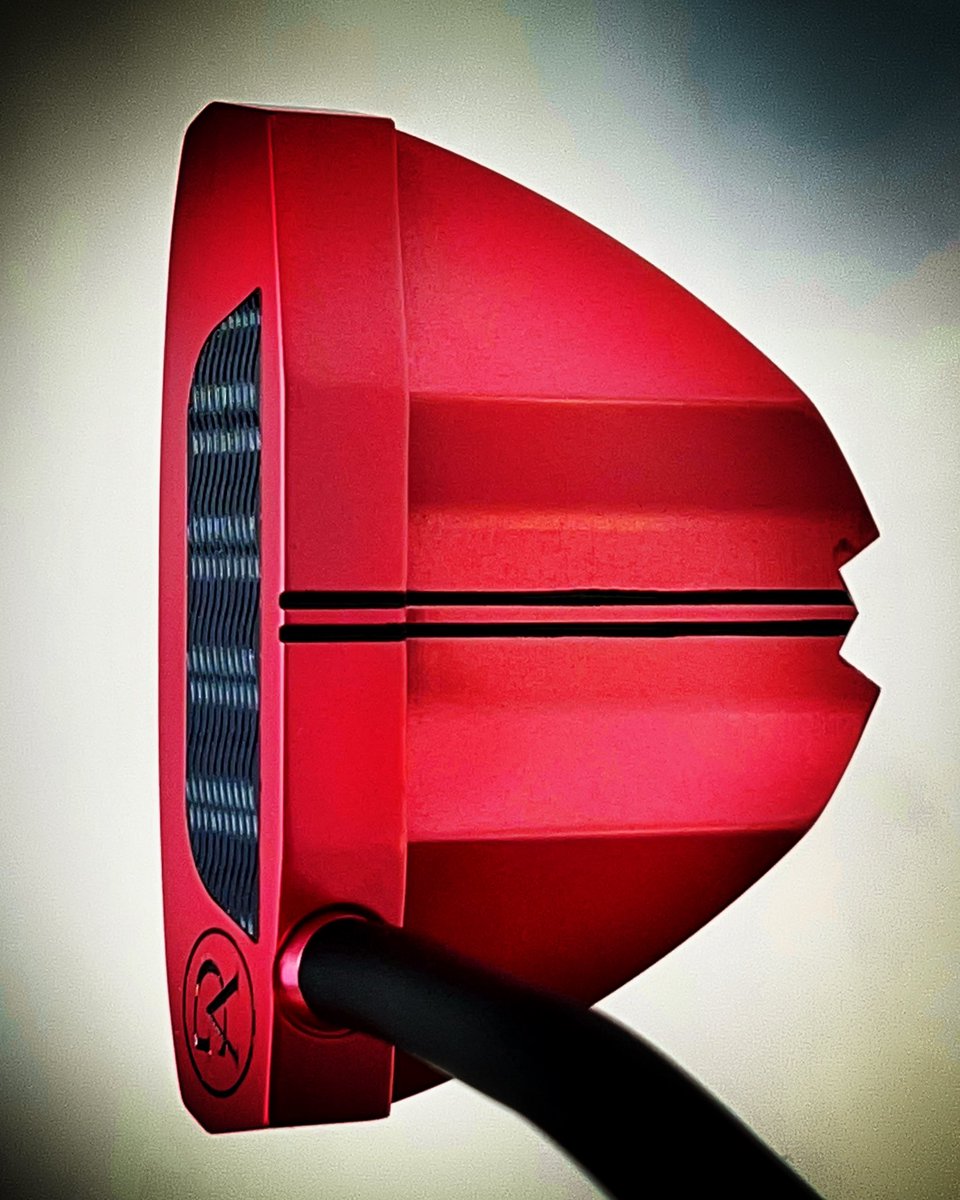 VALGRINE's tweet photo. Putter with authority or with balance, taking into account his environment, his aptitudes, visions, convictions?  

Authoritarianism or liberalism?

#golf #putting #handcrafted #putter #golfputting #myputter #golfputter #golflife #customputter #theartofputting #golfworld #art https://t.co/cITL8ZFZdI