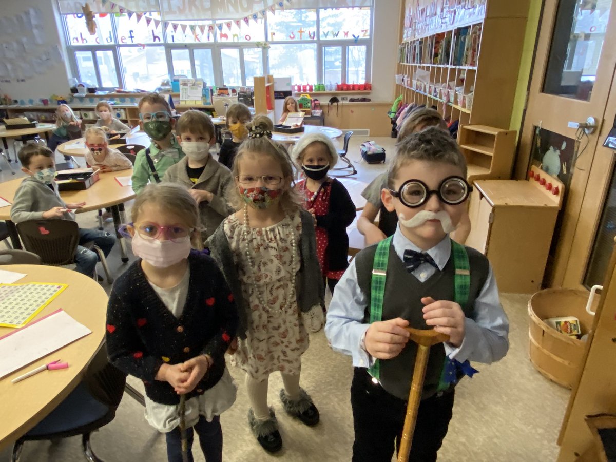 HarryJClarkePS's tweet photo. Celebrating 100 Day in Kindergarten with Mrs. Wright and Mrs. Brown today @HarryJClarkePS! What is it like to be 100 years old? Comment of the day…”Keep out of my garden!!!” 😄 https://t.co/muk4HTrnGD