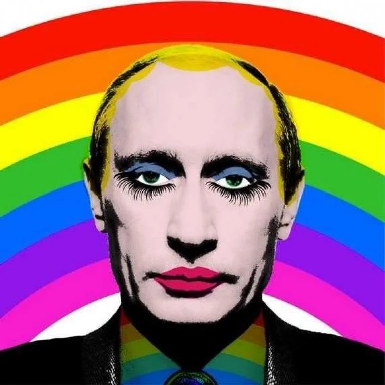 ajeastin's tweet photo. In 2017 Russia made it illegal for its citizens to share this picture. I think it would be marvelous if everyone on Twitter would change their profile to this picture of Putin, to show how much we respect this clown.

#ukrainecrisis #Ukraine #StandWithUkriane #PutinClown https://t.co/dxi43gzea0