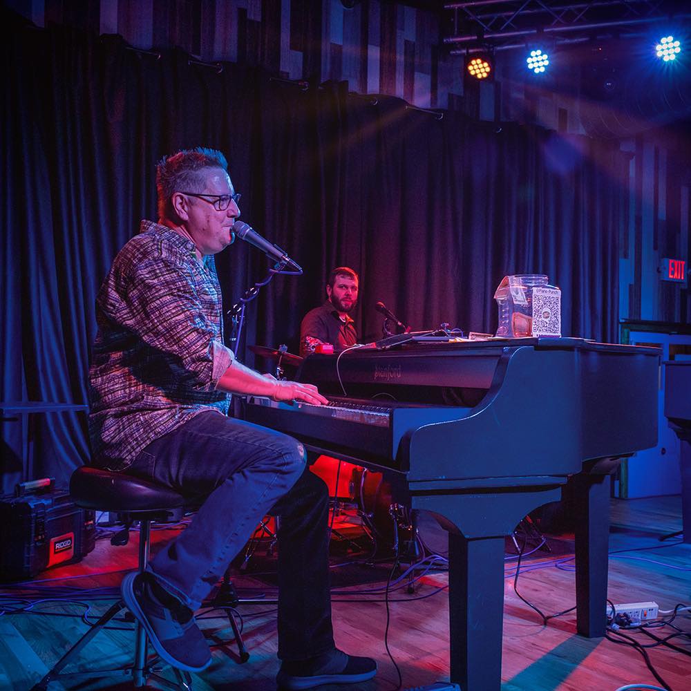 TAPPITWEETS's tweet image. Kick off your #FlexPackPLACE experience at the Welcome Reception on Sunday, April 10. The last time this group got together was 2018 and there’s a lot of catching up to do! You will enjoy dueling pianos, a mechanical bull, a taco stand and an open bar. events.tappiflexible.org/events/welcome…