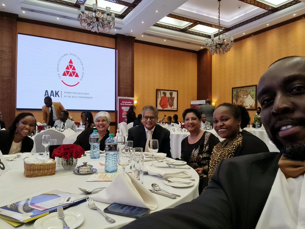 willmushu's tweet photo. All smiles at the #AAKDuracoatAwardsofExcellence https://t.co/FWwB74CMDA