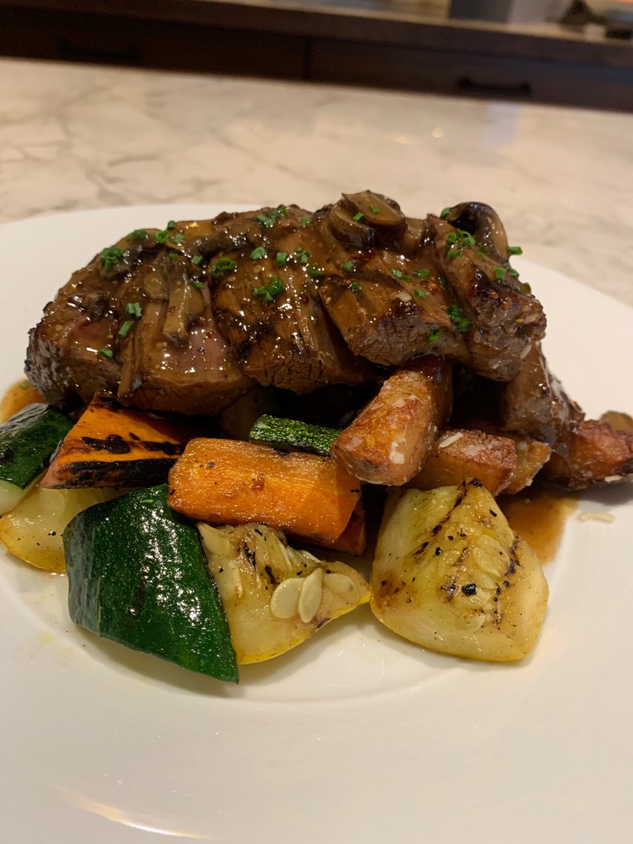 The Peninsula Club tweet media