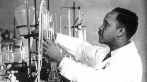 lifeschemistry's tweet photo. During Black History Month, Enveda pays tribute to Dr. Percy Julian, the pioneering chemist who overcame racial barriers and developed the process for synthesizing steroids from plants. We owe a profound debt to Dr. Julian for the foundation he built. #BlackHistoryMonth https://t.co/yPDVqpyZjV