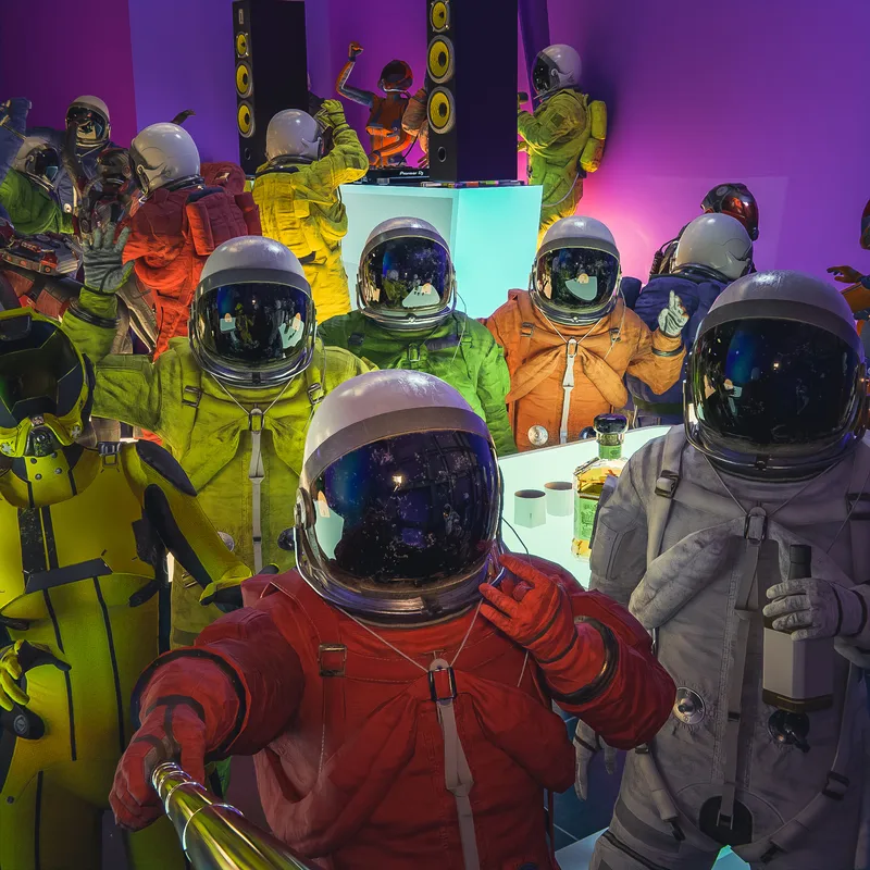 KK.HONEY tweet media