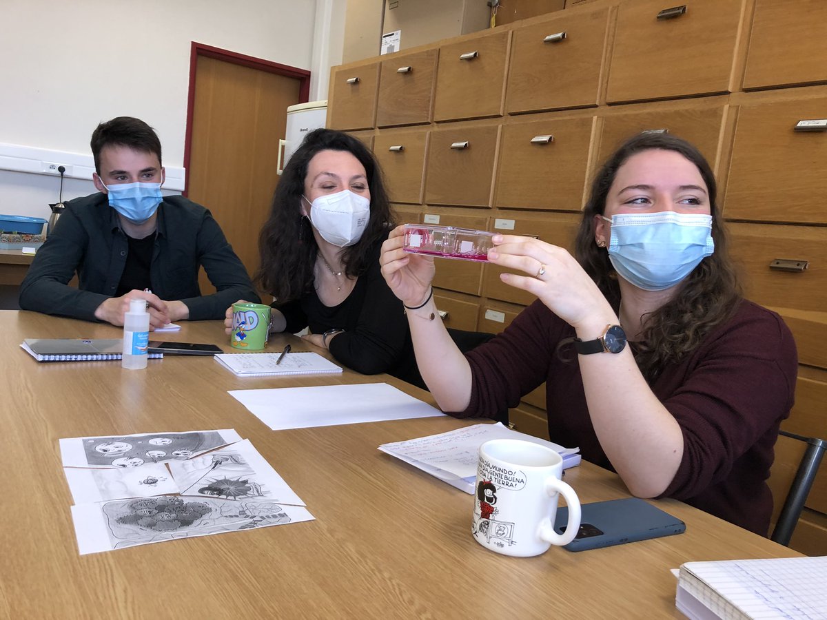liomaillot's tweet photo. Depuis ce matin les nouveaux jeunes chercheur•es de @ReseauExpe se sont entraînés à rencontrer des scolaires (en mars). Encore un panel riche de sujets et personnalités attachées à bien partager !
(#coulisses : les traces de conseils de coach @AuroreValex and co!) https://t.co/qrHSGdsugV