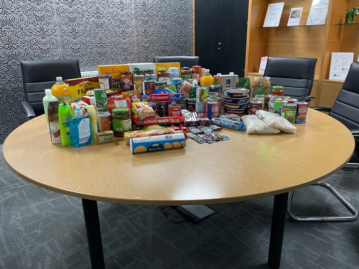 ALS__Global's tweet photo. A huge thank you to all the team for your support and donations to a local food bank this week 😊 it means so much.
So many #mums #dads #children need supporting at this time, when it can come down to eating or heating. Thank you.

#foodbank #thankyou #donations https://t.co/6ExCp5CkGf