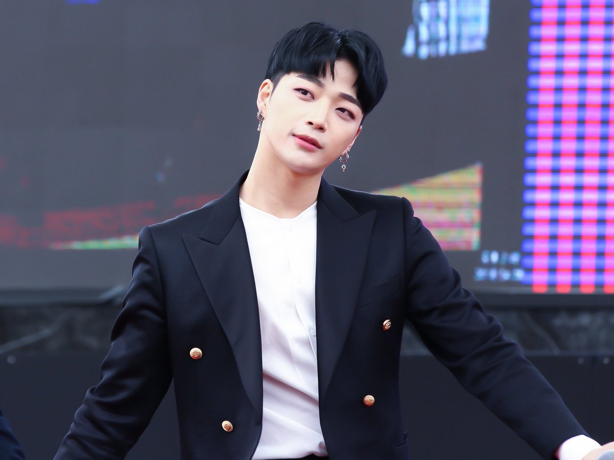 sangwook_com's tweet photo. 내 눈으로 볼 수 있는 모든 순간들이 소중하고 따뜻하고 행복했어 
나의 하루하루를 특별하게 만들어줘서 고마워
언제나처럼, 기다릴게 @wogi0175 https://t.co/B3Y0qaeD1m