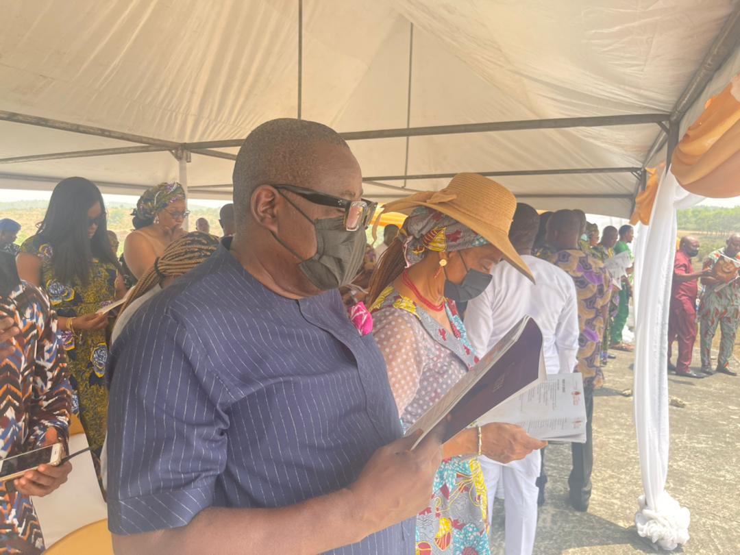 efiok_cobham's tweet photo. I joined family and friends at the funeral service in honor of late Hon(Lady) Elizabeth Ironbar.
#RIPHonElizabethIronbar

https://t.co/fcgRRC04bT https://t.co/SUVBm1TKvL