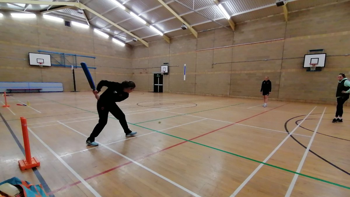 HeathfieldAscot's tweet photo. We welcomed Charlotte Edwards CBE to Heathfield today. Charlotte, the leading women's cricketer of the modern era, played for England over 300 times. She gave a coaching workshop to our sports department, along with an interactive demonstration with our Sports Scholars #Cricket https://t.co/5bakvh35w3