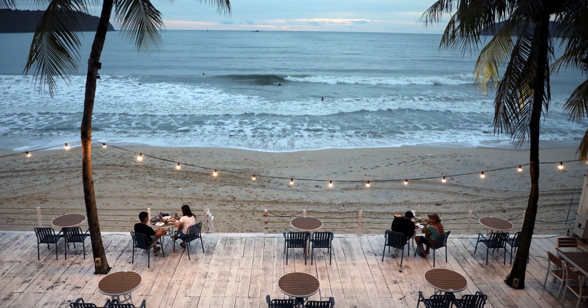 As Malaysia's tourism sector waits for a government decision on re-opening its borders estimates suggest the global #tourism sector will grow by around $8 trillion this year. We hope those countries yet to reopen will soon be able to share in the recovery. buff.ly/3HeVxlK