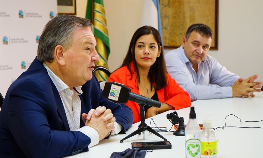 felipemichlig's tweet photo. Hoy anunciamos junto a @mogonzalez67 y @rominal12  la realización de la 7° Fiesta de la Confraternidad Departamental, que tendrá lugar en el Camping Municipal “Alfonsina Storni” de #SanGuillermo, durante el 9 y 10 abril con entrada libre y gratuita. +Info: https://t.co/XRZqlOfMrp https://t.co/hnKWZgJPEP