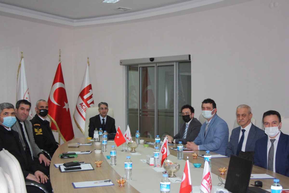Acil çağrı hizmetlerinin daha etkin, verimli ve hızlı bir şekilde vatandaşlara sunulması amacıyla düzenlenen 112 Acil Çağrı Hizmetleri İl Koordinasyon Kurulu Toplantısı Sayın Vali Yardımcısı Şeref AYDIN başkanlığında gerçekleştirildi.
<a href="/TC_icisleri/">T.C. İçişleri Bakanlığı</a>
<a href="/BursaValiligi/">T.C. Bursa Valiliği</a>
@Seref__aydin