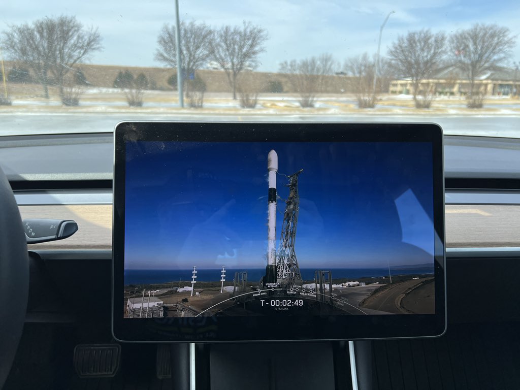 Erdayastronaut's tweet photo. Always fun when supercharging on a road trip lines up with a @spacex launch!!! Go Starlink!!! https://t.co/GEaDgmWTYb
