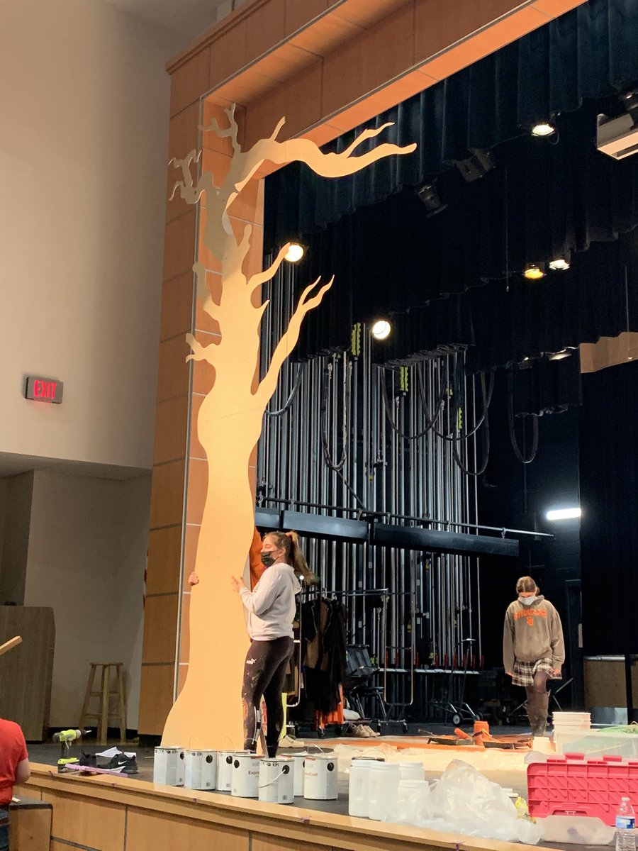 Set Build with the Waterloo #DramaClub for James and the Giant Peach @WaterlooFamily
