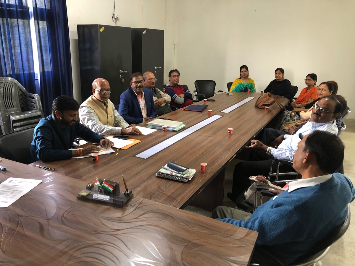 NalandaCollege2's tweet photo. 14 और 15 मार्च को होने वाले राष्ट्रीय सेमिनार के लिए तैयारी बैठक: https://t.co/vAHr22VqSj