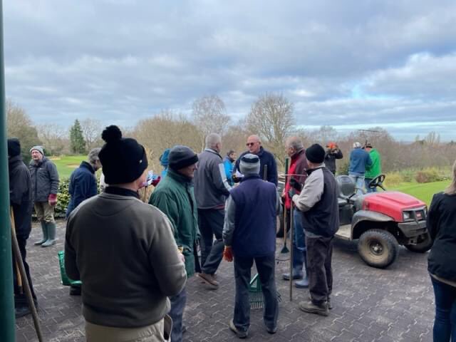 Thank you to all the members that volunteered to help clear the debris left behind after #StormEunice & #StormFranklin . Great stuff! 👍🏻 #teamworkmakesthedreamwork @DanMead01 @AspleyGuiseGolf