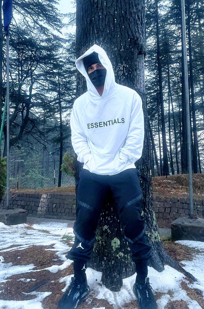 Asim Riaz Fan Club 👑 ✨ tweet media