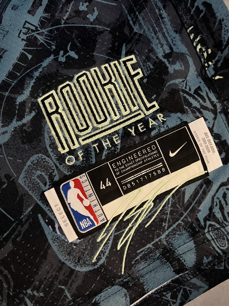 RealR_Stod_dard's tweet photo. @KarlTowns fresh delivery 🔥🔥 https://t.co/3kg063d2MY