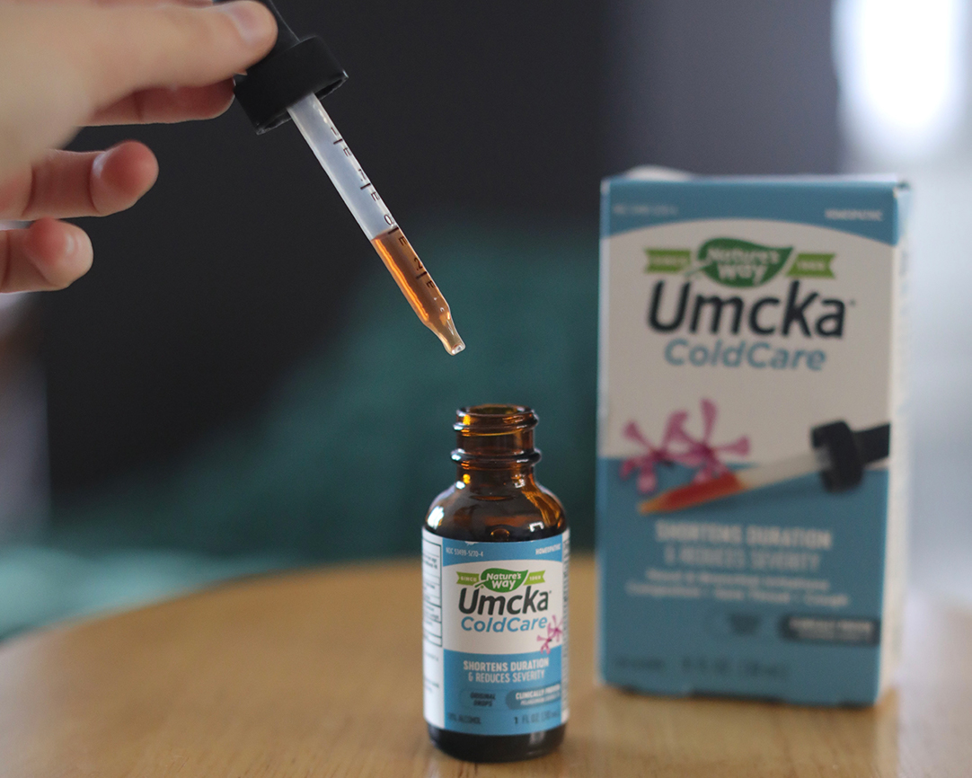 NaturesWayBrand's tweet photo. Speed up relief when a cold strikes with the convenient, go-anywhere Umcka ColdCare Drops. 
Order today → https://t.co/37B22qxbwX
#Umcka #ColdCare #NaturesWayBrands https://t.co/xnzlWxJK42