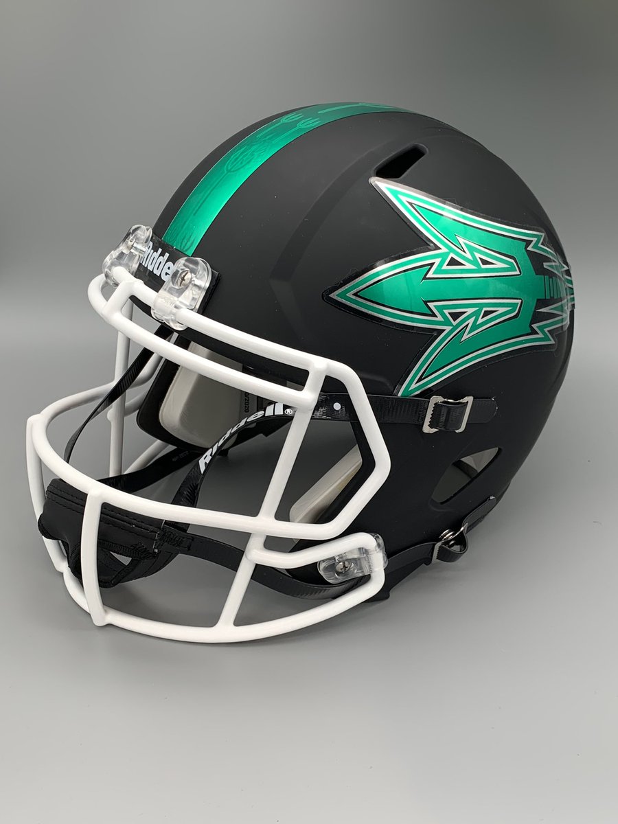 97_sports's tweet photo. This would be a sweet look for @GreeneDevilsFB or @CaryImpFootball for sure! #fullsizedecals #ghostprint https://t.co/eC3i62fcnf