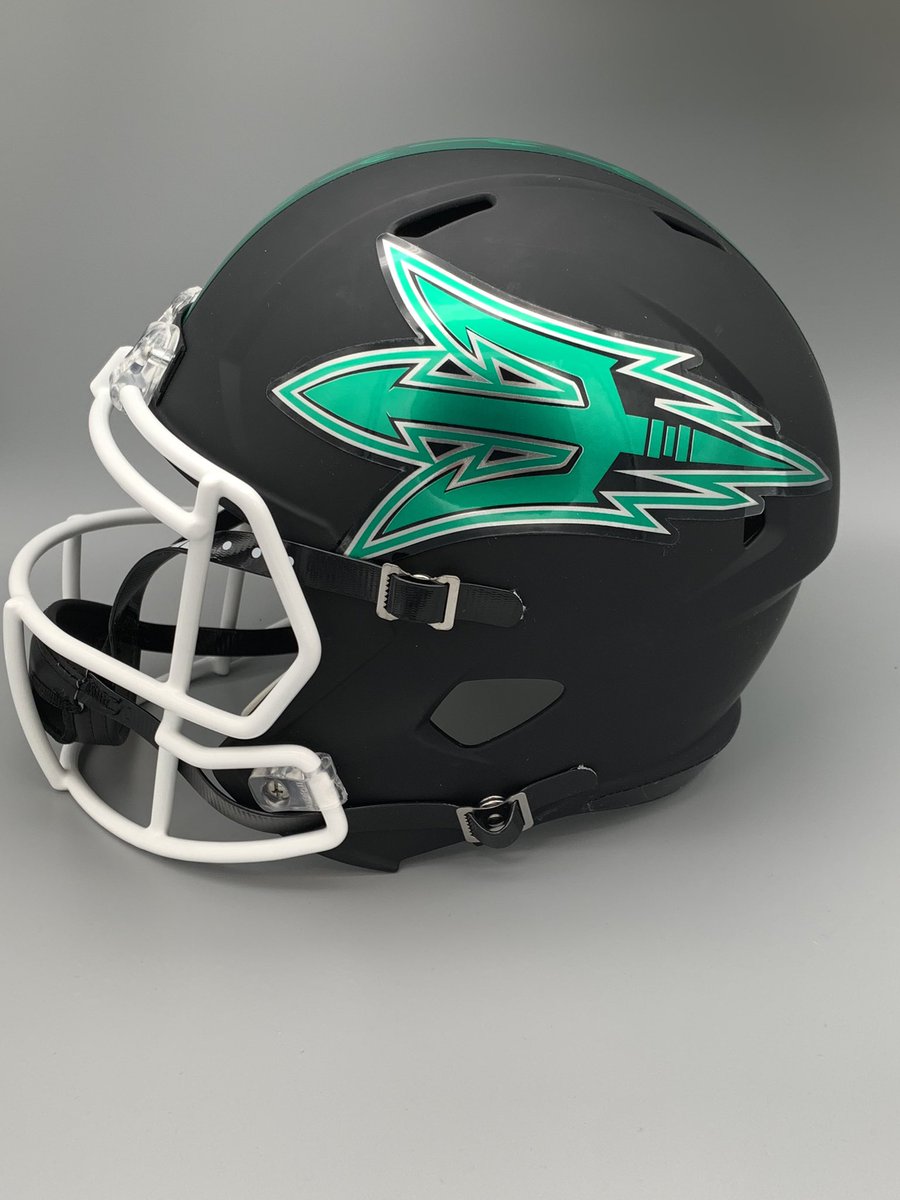 97_sports's tweet photo. This would be a sweet look for @GreeneDevilsFB or @CaryImpFootball for sure! #fullsizedecals #ghostprint https://t.co/eC3i62fcnf