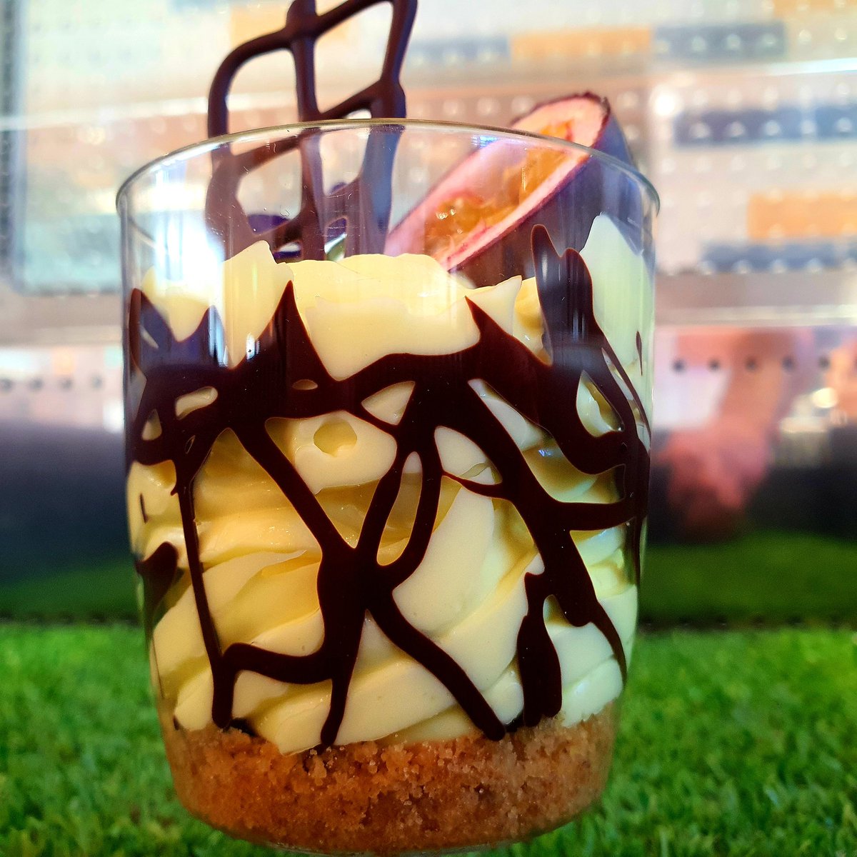 ComeronAlonso's tweet photo. Cheesecake day at Hampton 
Passion fruit 
Orange and strawberry 
Cappuccino https://t.co/vAUEQWnkyY