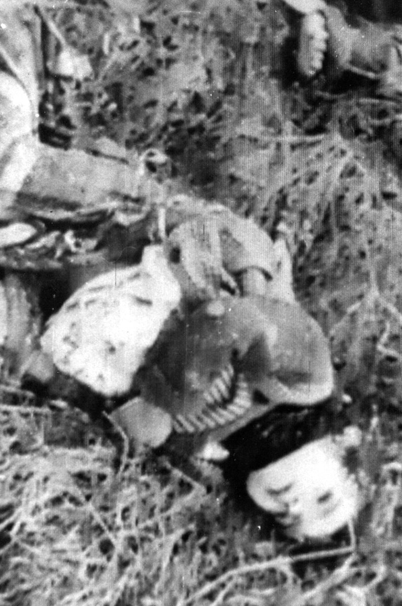 GasimovaGulnar's tweet photo. The unforgettable pages of the history! #Khojaly, #Azerbaijan 25-26 Feb 1992🥀😔🇦🇿
#JusticeforKhojaly
#KhojalyGenocide 
#Khojaly30 
#StopArmenianAggression https://t.co/FsztE5q4Az