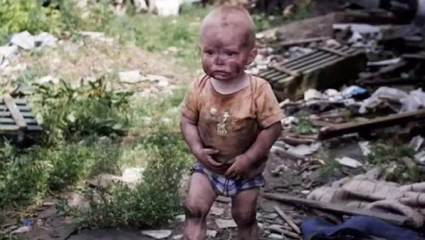 dhbarbhuiya1's tweet photo. Heart wrenching..😭😭
#RussiaUkraineWar
#UkraineUnderAttack
#PeaceNotWar https://t.co/zXr3RMJfI1