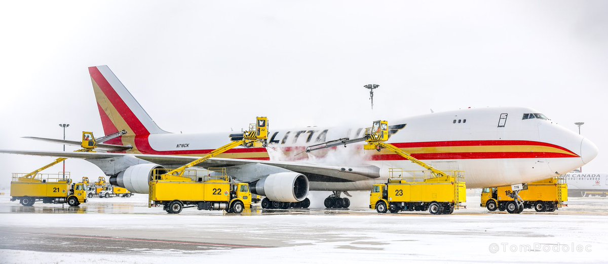 TomPodolec's tweet image. I’m a photographer and
I took this photo 😃
It’s been a while since I had the camera out at the airport. Nice to see a jumbo get a spritz prior to its departure from Toronto. Heading to Anchorage. #K4978
N716CK Kalitta Air Boeing 747-400F