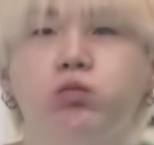 tineemyg's tweet photo. *pouts harder* https://t.co/aCijRC9mVl