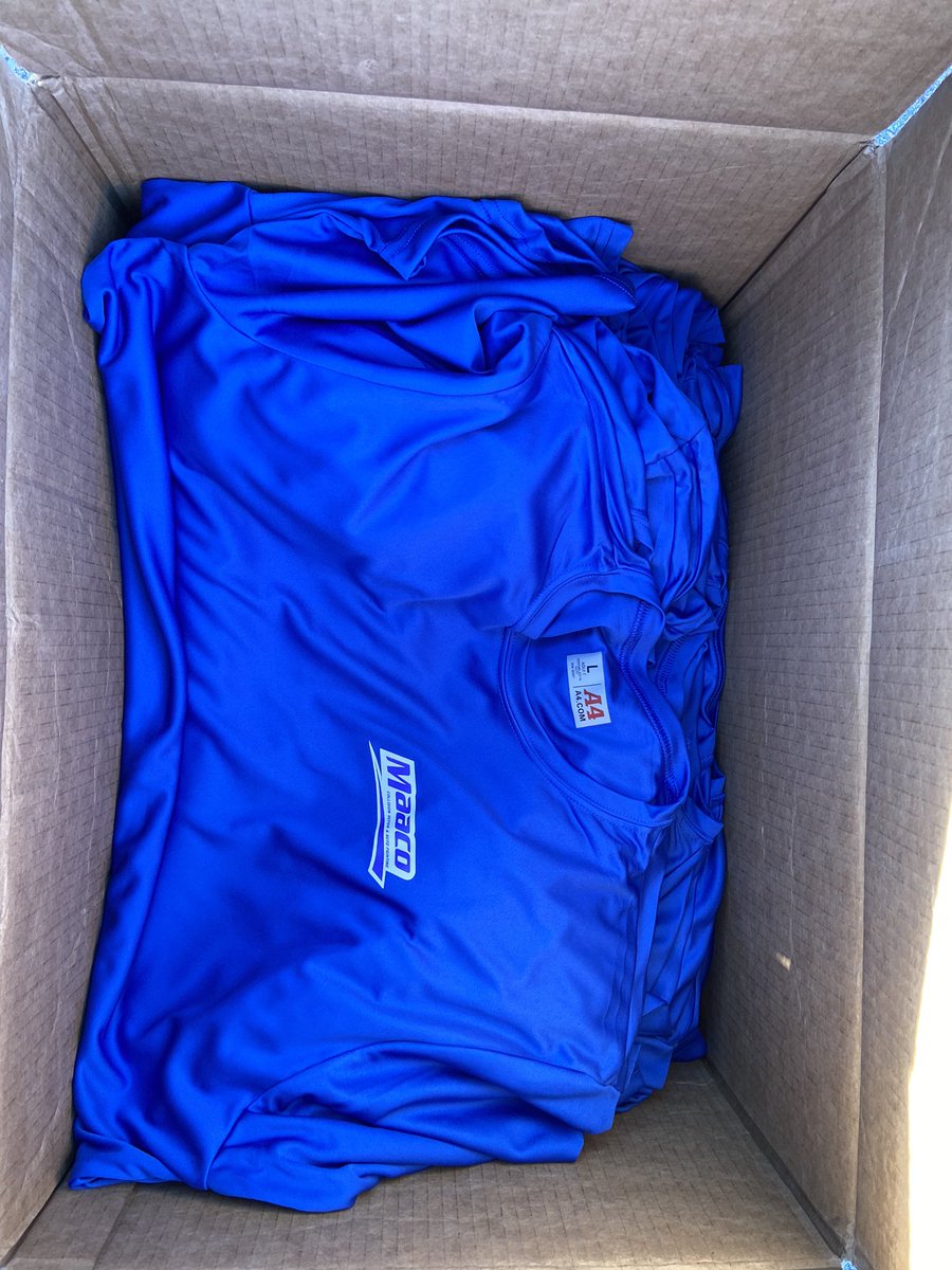 ShopWithChevy's tweet photo. 3 Dozen business shirts ⚒ #MuckwayCustomz https://t.co/3bY3JRSghX