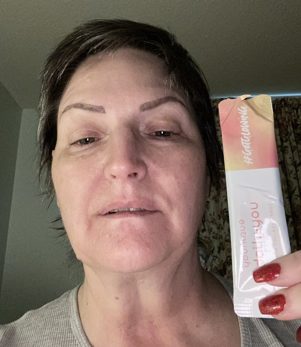 tals59's tweet photo. Day 1 of taking the Younique liquid collagen that taste like peaches. https://t.co/ojAbU8L6Wm